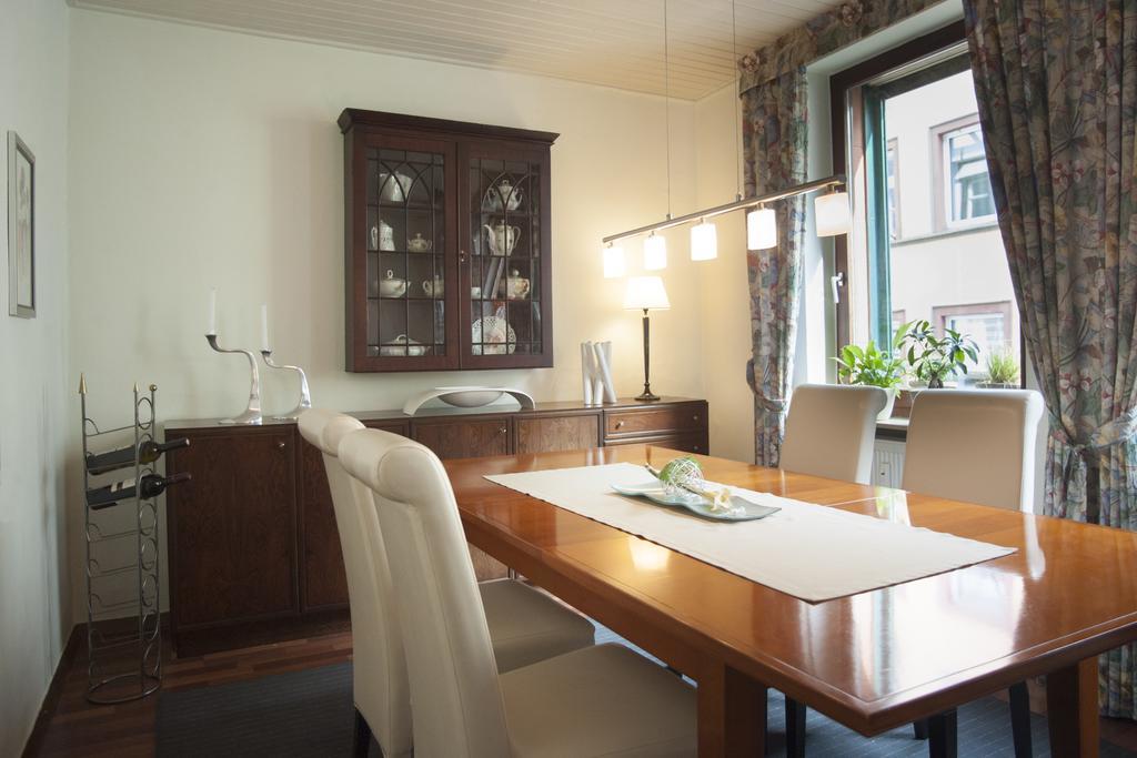 Pension Adelheid Moselhype&Wine Zell an der Mosel Luaran gambar